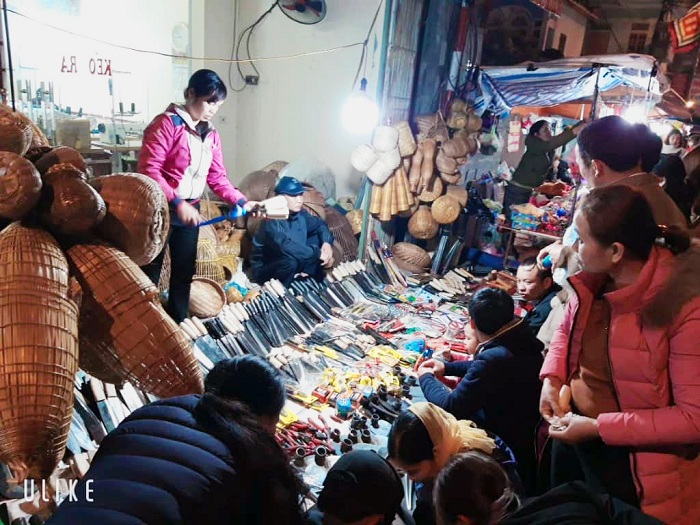 Đi chợ Viềng Nam Định đầu xuân “mua may, bán rủi”